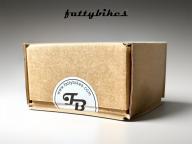 KLUCZYKI I BRELOK W FIRMOWYM PUDEŁKU